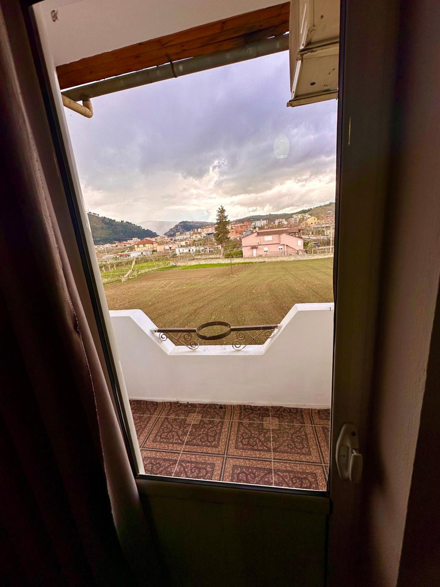Hotel Belind Berat Exterior foto